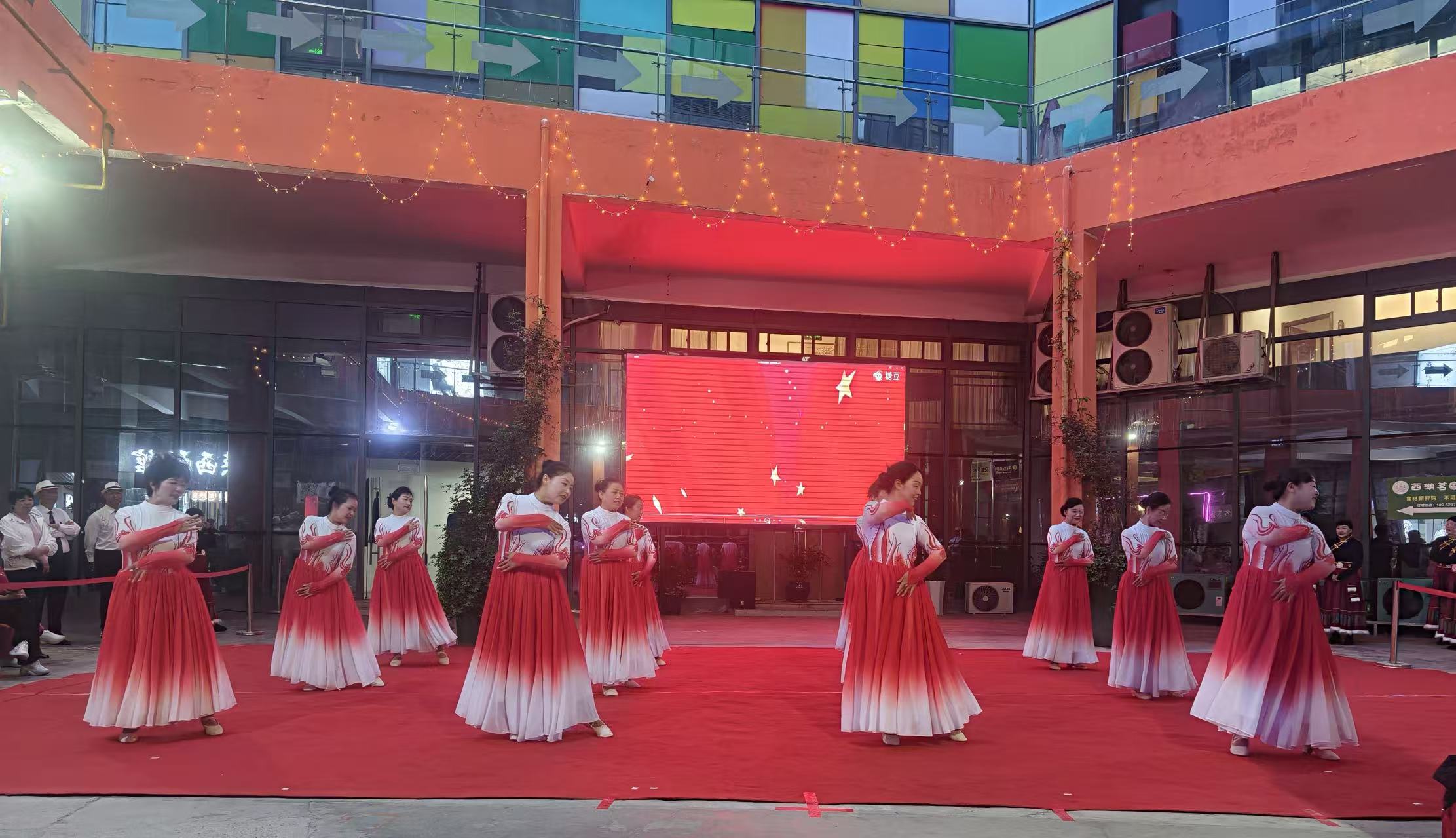 香榭丽社区多彩文体活动点亮幸福生活