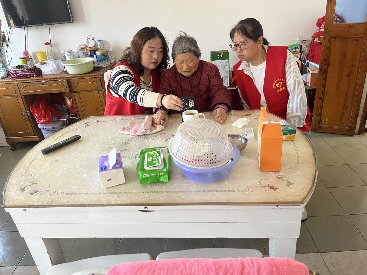 建阳镇妇联：情暖母亲节 关爱润人心