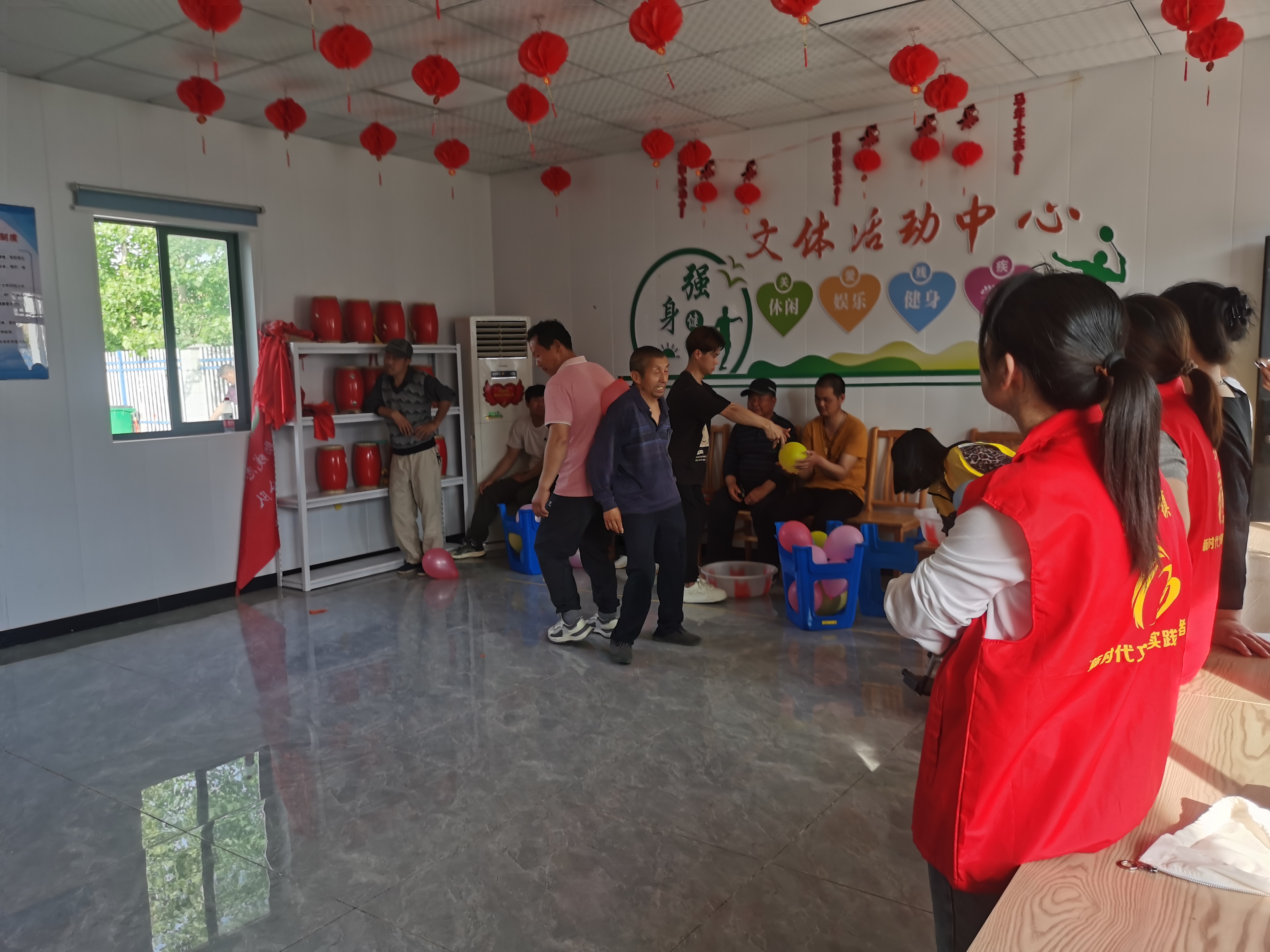 天场镇：趣味运动勇竞技 共度欢乐好时光