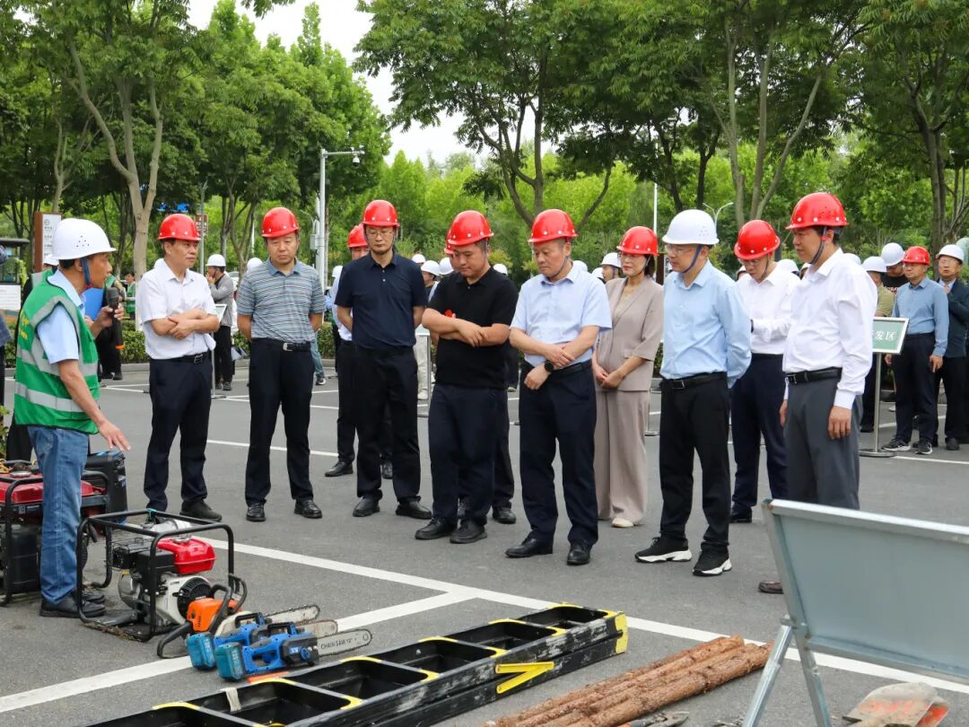 实战练兵筑防线  智慧园林护平安——市住建局开展市区园林绿化突发事件应急演练