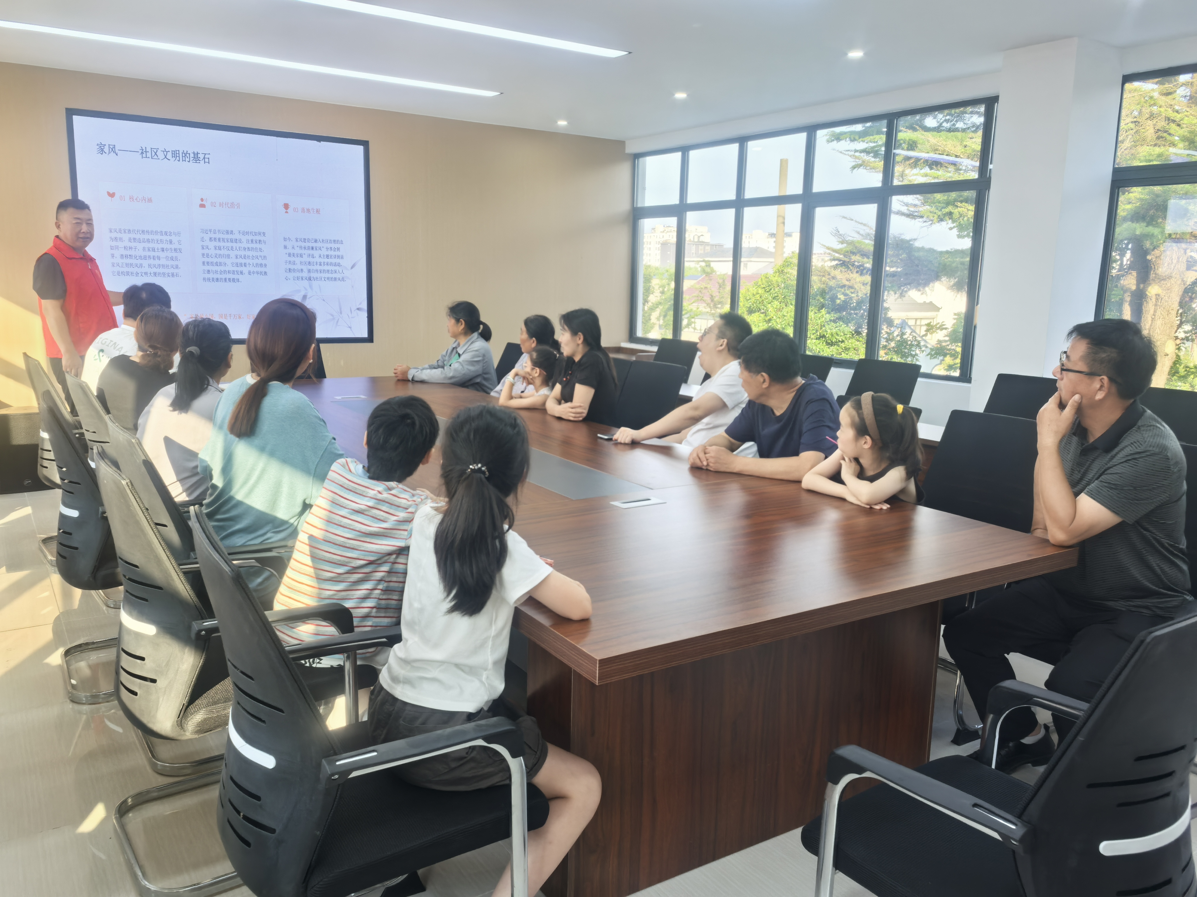 黄沙港镇：好人领航传家风 道德新风润社区