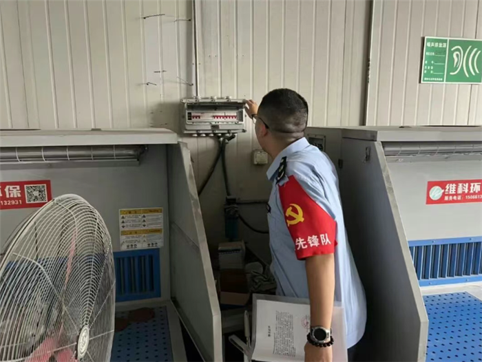 无锡：我是党员，我先上！广大党员挺膺担当迎战台风“巴威”