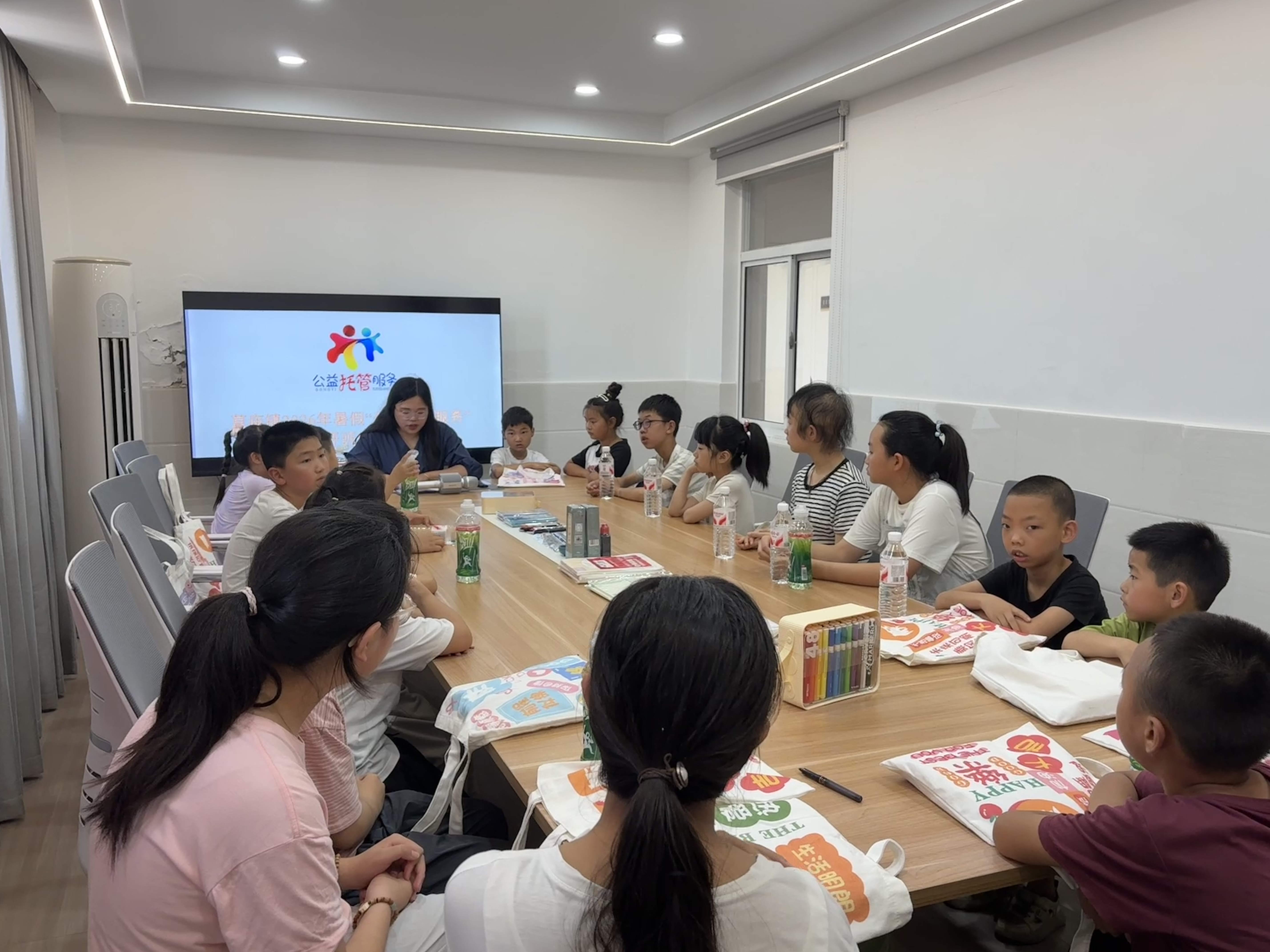 草庙镇：七彩夏日启新程 盐净护苗筑防线