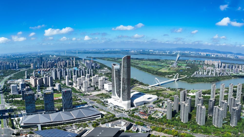 三个关键词看南京上市公司“期中考”含“金”量