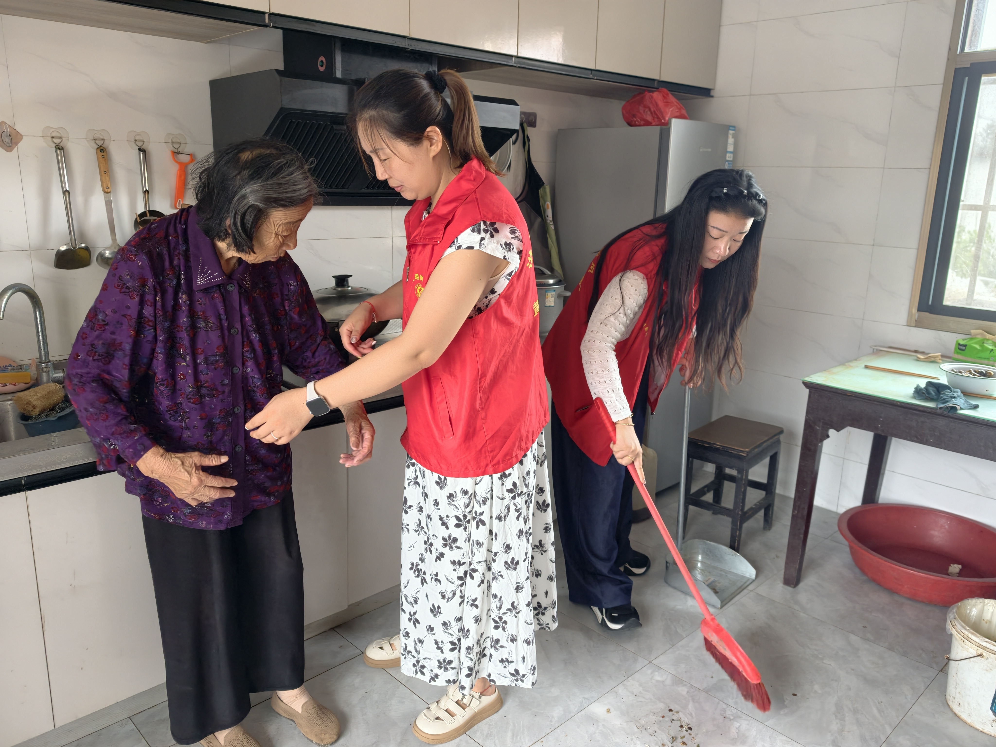黄沙港镇开展道德典型主题活动