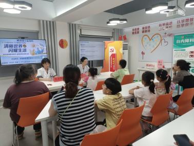黄海街道南苑社区联合建阳眼科医院开展眼健康公益活动