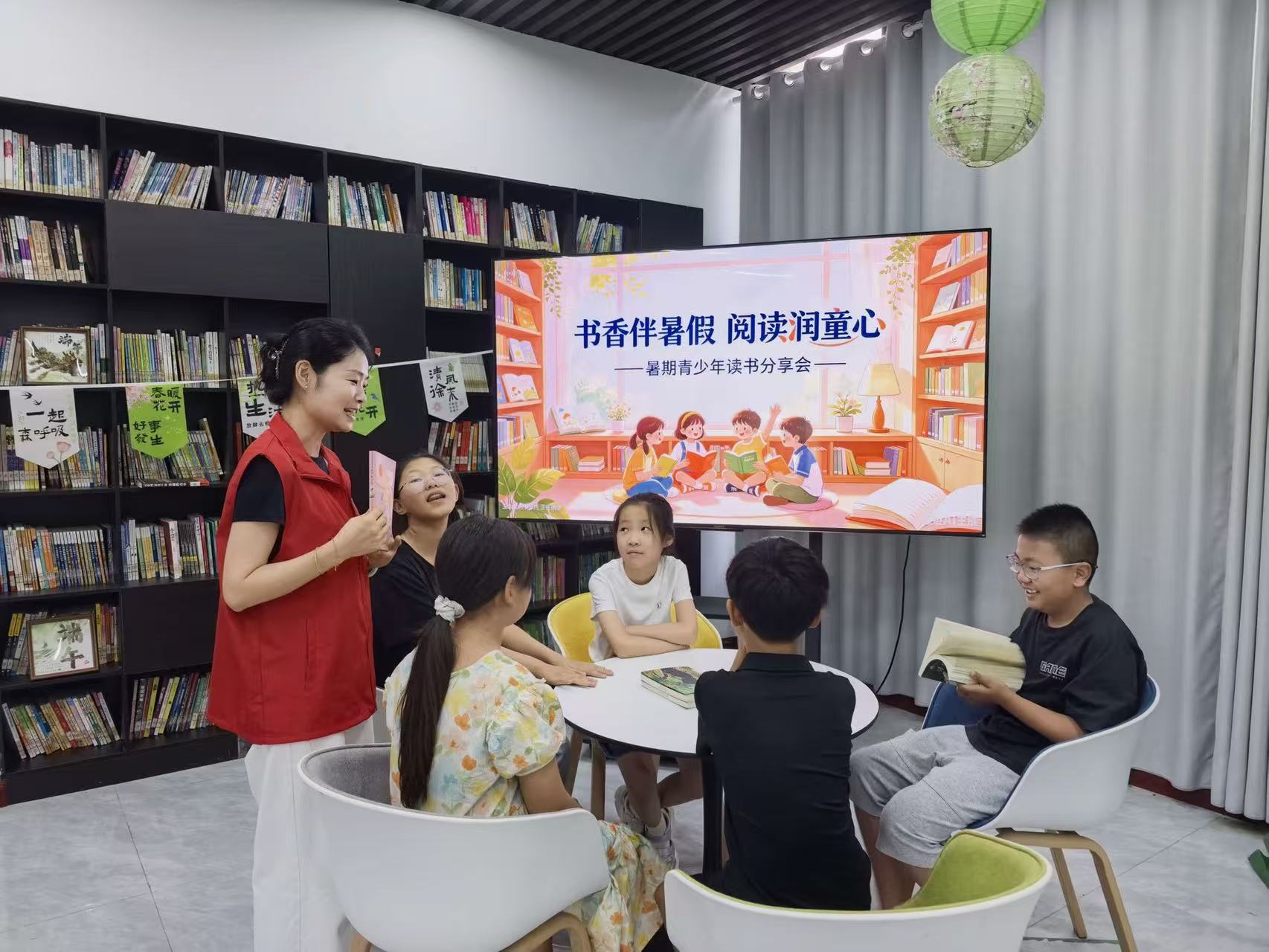 盘湾镇：深耕“悦读湾”品牌 书香浸润七彩暑期