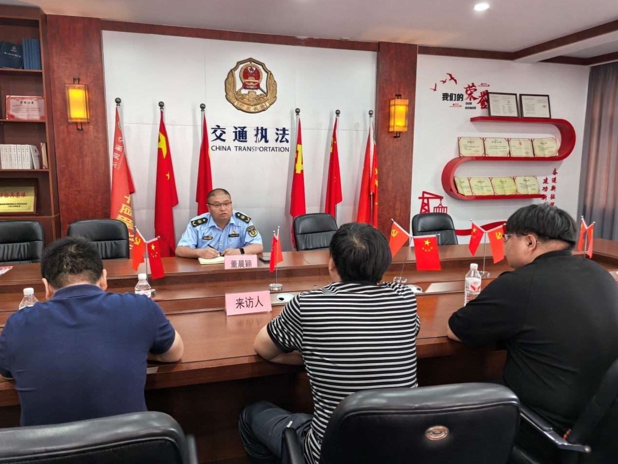 盐城市交通执法支队举办“大队长接待日”活动