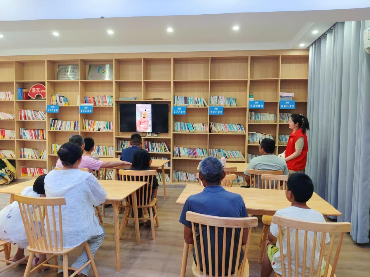 界牌镇开展“护苗·开学第一课”主题宣教活动