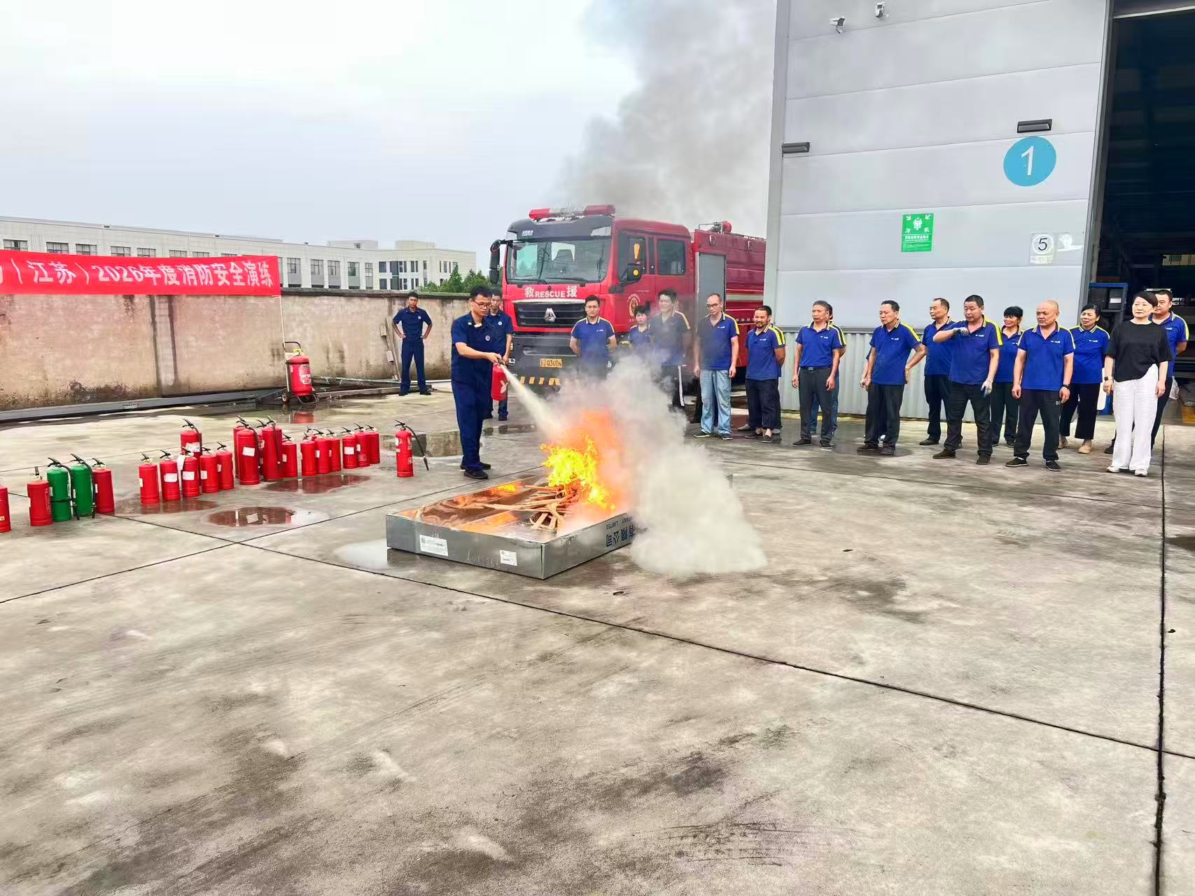 东台市新街镇：“六化”引领强根基 政企联动筑防线