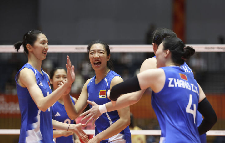中国女排3比2战胜泰国女排，晋级亚运会决赛