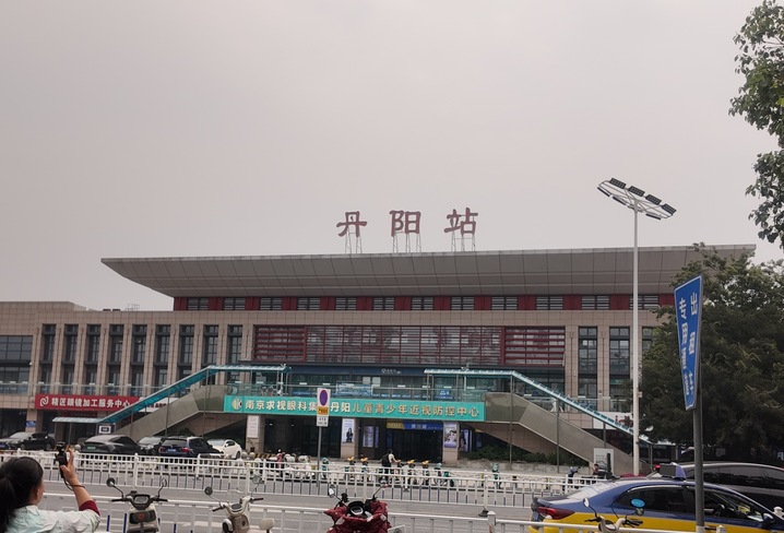 七成客流冲着眼镜来 高铁成丹阳眼镜消费核心流量入口