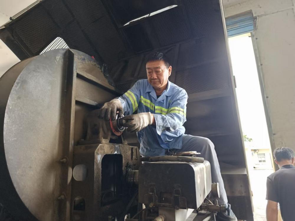 今天我出镜丨吕继东:故障不过夜 匠心护市容