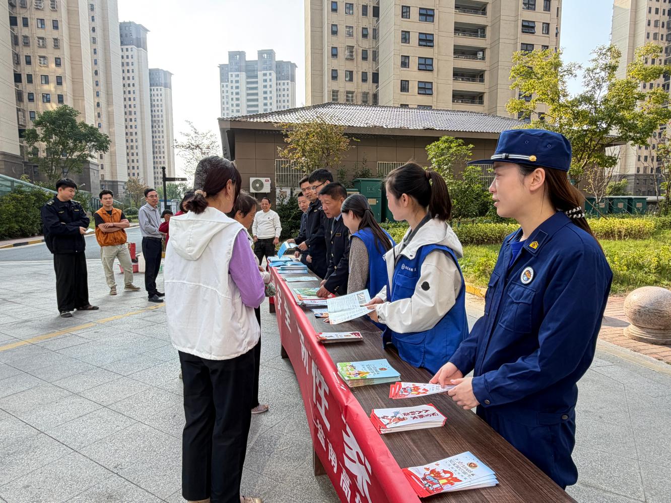 筑牢社区安全防线 防灾减灾你我同行