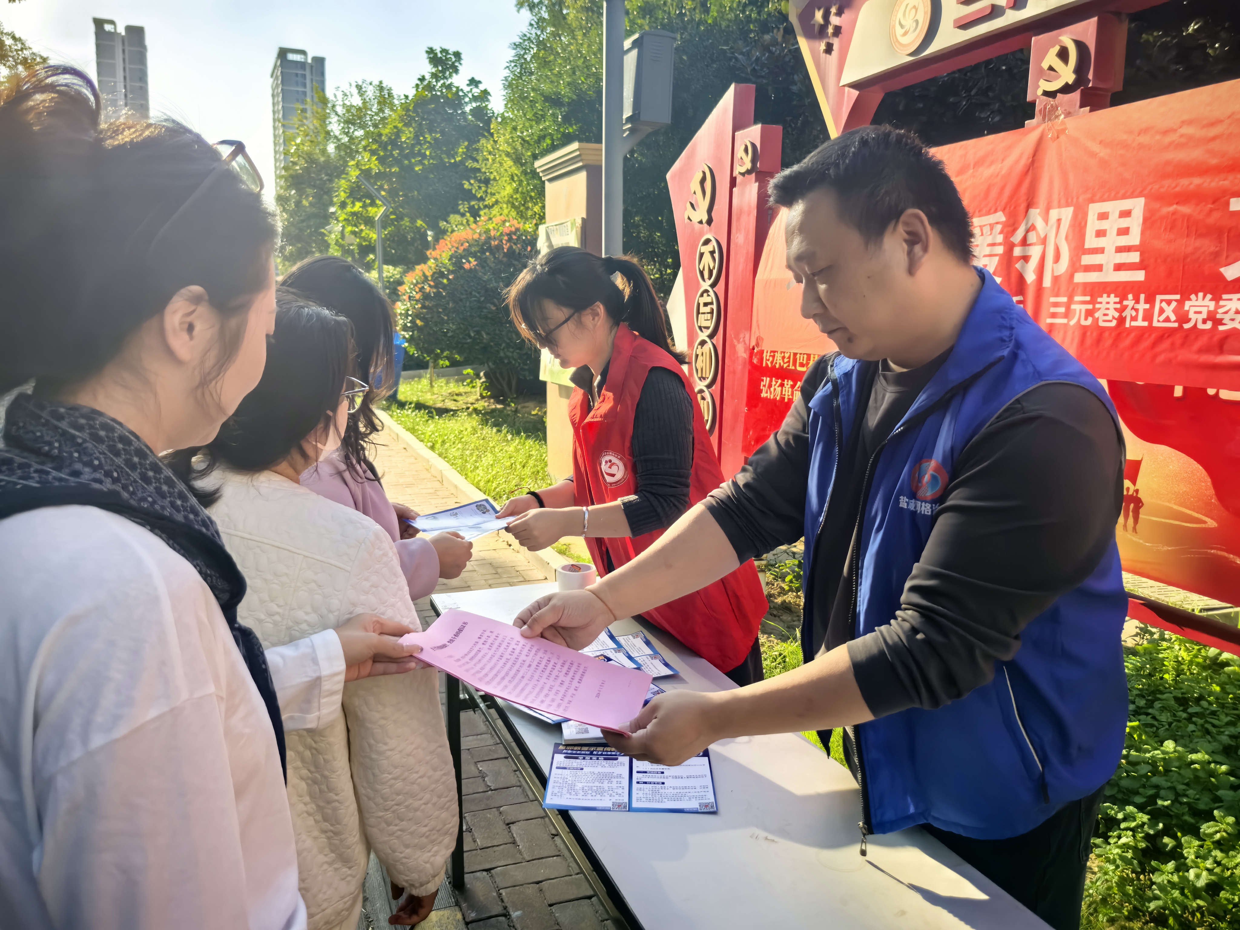 文峰街道：规范文明养犬 共筑和谐邻里
