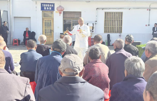 盐城大丰万盈镇:弘扬孝亲文化 重阳敬老暖人心
