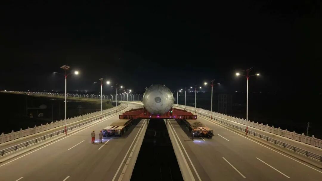 滨海县交通运输局：99小时护送884吨“巨无霸”落地