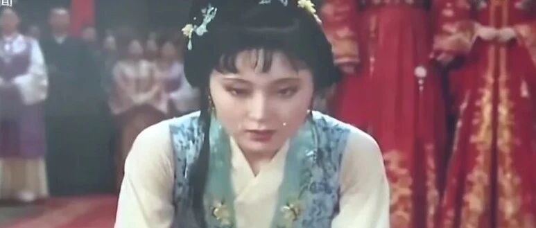 “唐僧成黑帮”“林黛玉倒拔垂杨柳”，部分“AI魔改”靠低俗化改编等手段博流量；9月近13000条违规视频被清理