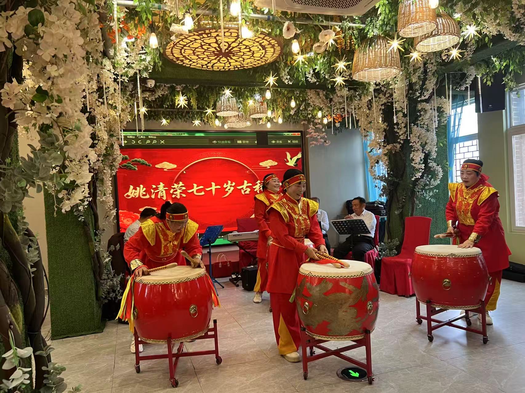 盘湾镇：戏曲祝寿树新风